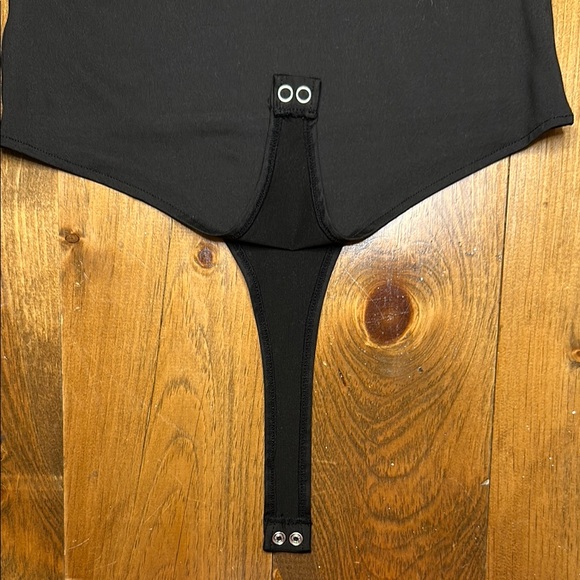 ReoRia One Shoulder Bodysuit - Black - Picture 5 of 9